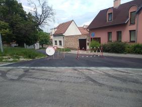 Oprava povrchu komunikace mezi ulicemi Čechova a Brněnská